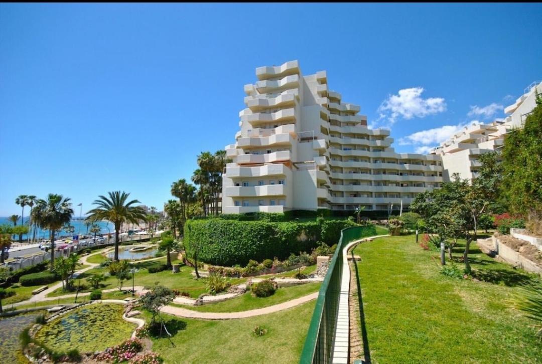 El Estudio De La Playa Benalbeach Vistas Al Mar Benalmádena Eksteriør billede