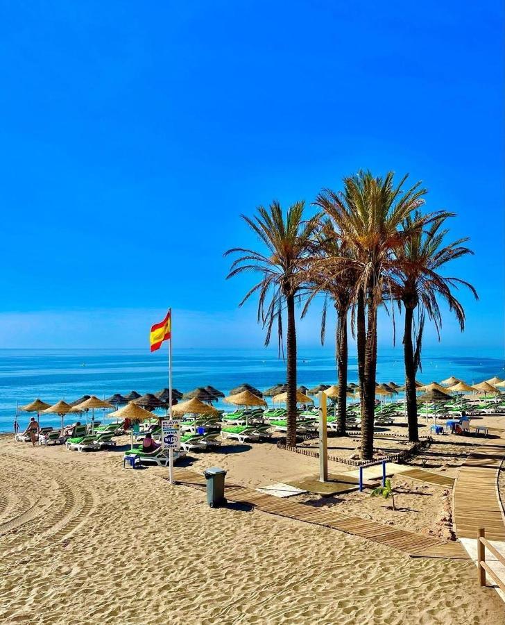 El Estudio De La Playa Benalbeach Vistas Al Mar Benalmádena Eksteriør billede