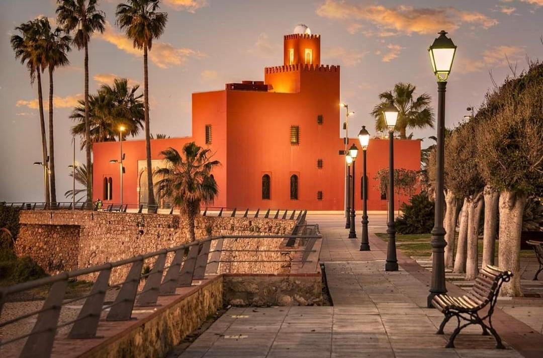 El Estudio De La Playa Benalbeach Vistas Al Mar Benalmádena Eksteriør billede
