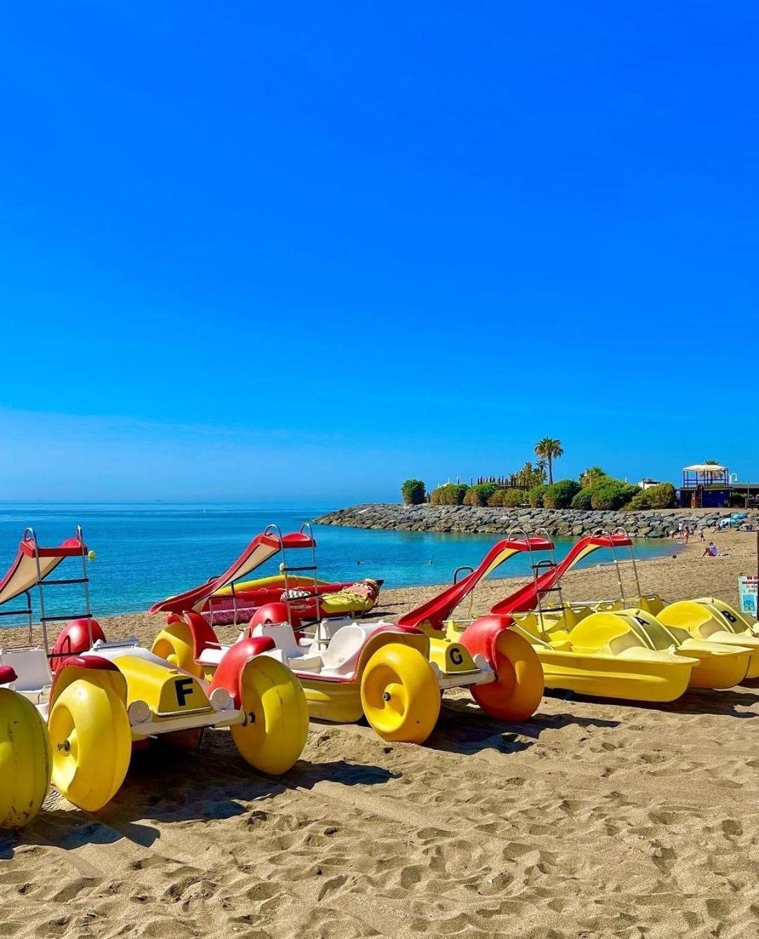 El Estudio De La Playa Benalbeach Vistas Al Mar Benalmádena Eksteriør billede