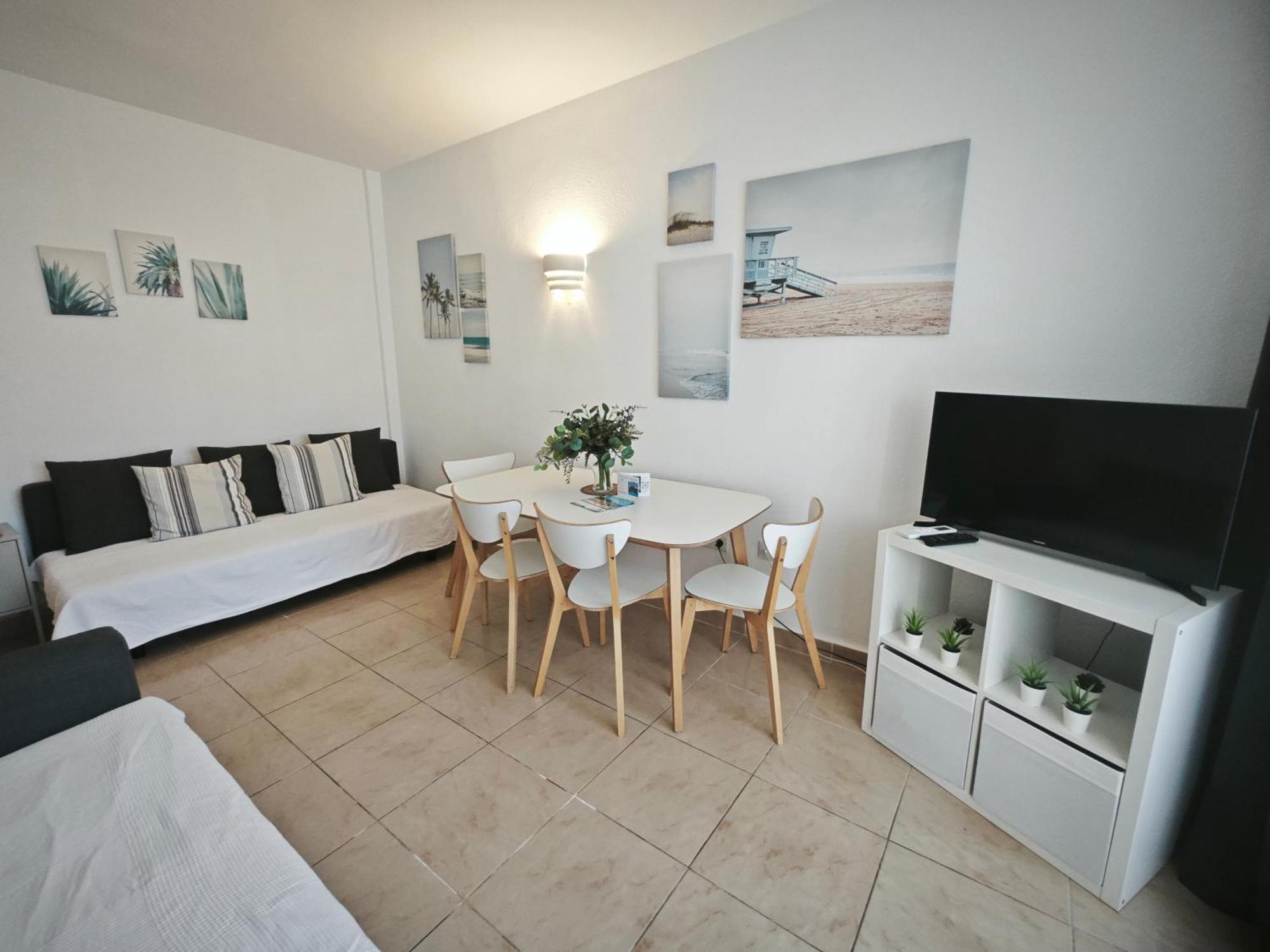 El Estudio De La Playa Benalbeach Vistas Al Mar Benalmádena Eksteriør billede
